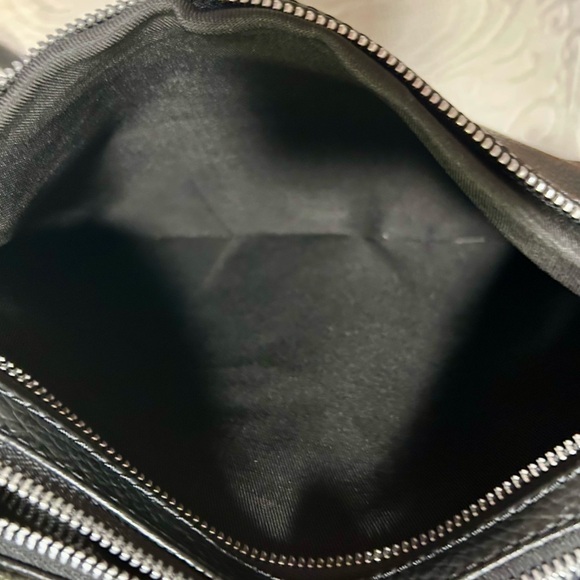 EUC CARLA FERRERI Black Leather Shoulder Bag/Backpack Convertible Bag. - Picture 9 of 9